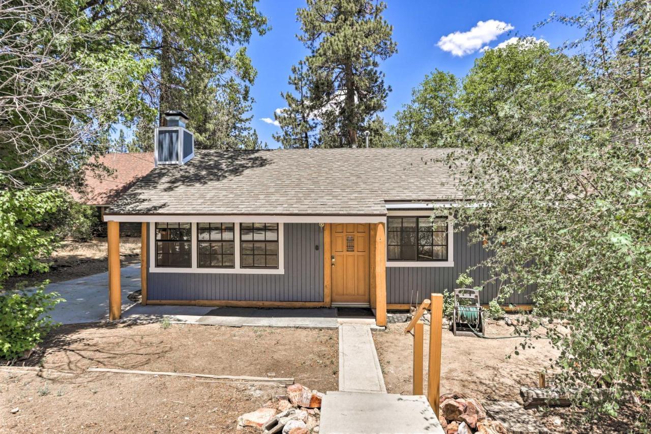 Big Bear Cabin With Deck And Hot Tub, Near Resorts! Біг-Бер-Лейк Екстер'єр фото