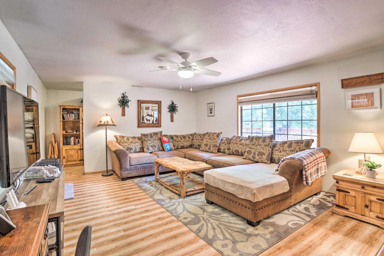 Big Bear Cabin With Deck And Hot Tub, Near Resorts! Біг-Бер-Лейк Екстер'єр фото