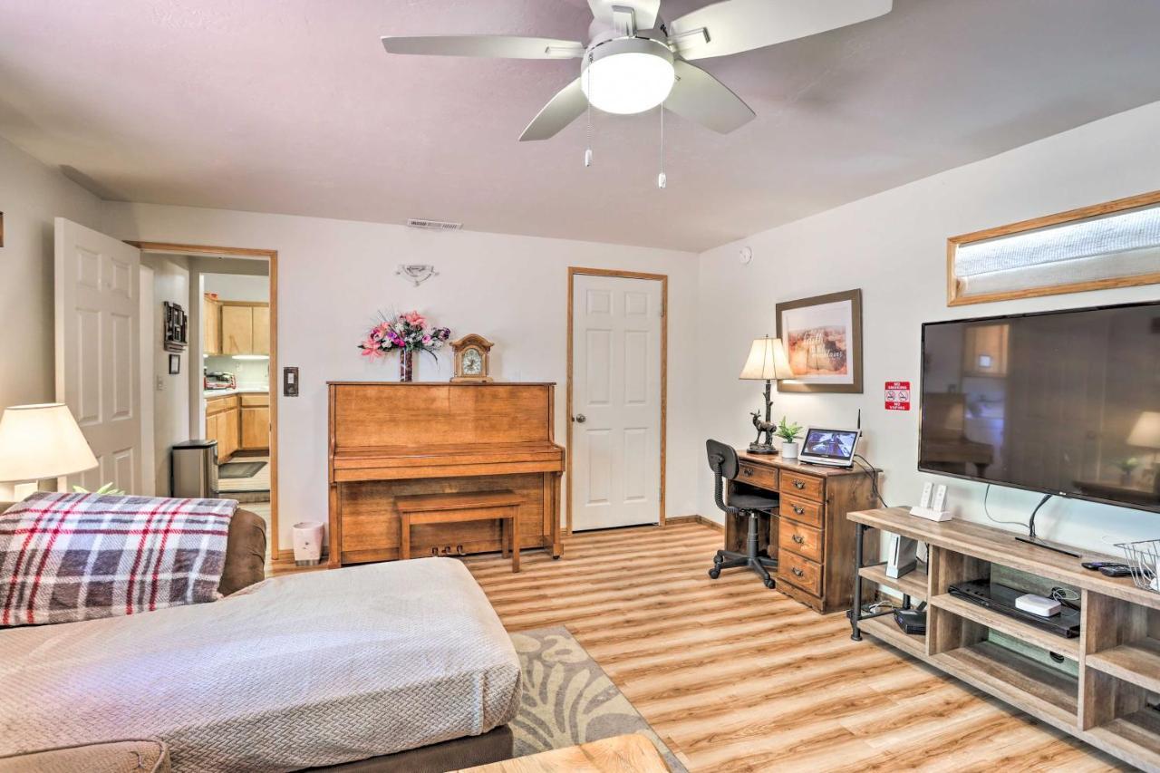 Big Bear Cabin With Deck And Hot Tub, Near Resorts! Біг-Бер-Лейк Екстер'єр фото