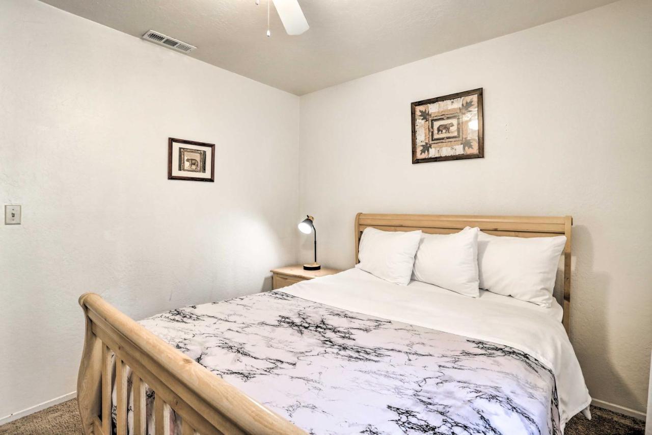 Big Bear Cabin With Deck And Hot Tub, Near Resorts! Біг-Бер-Лейк Екстер'єр фото