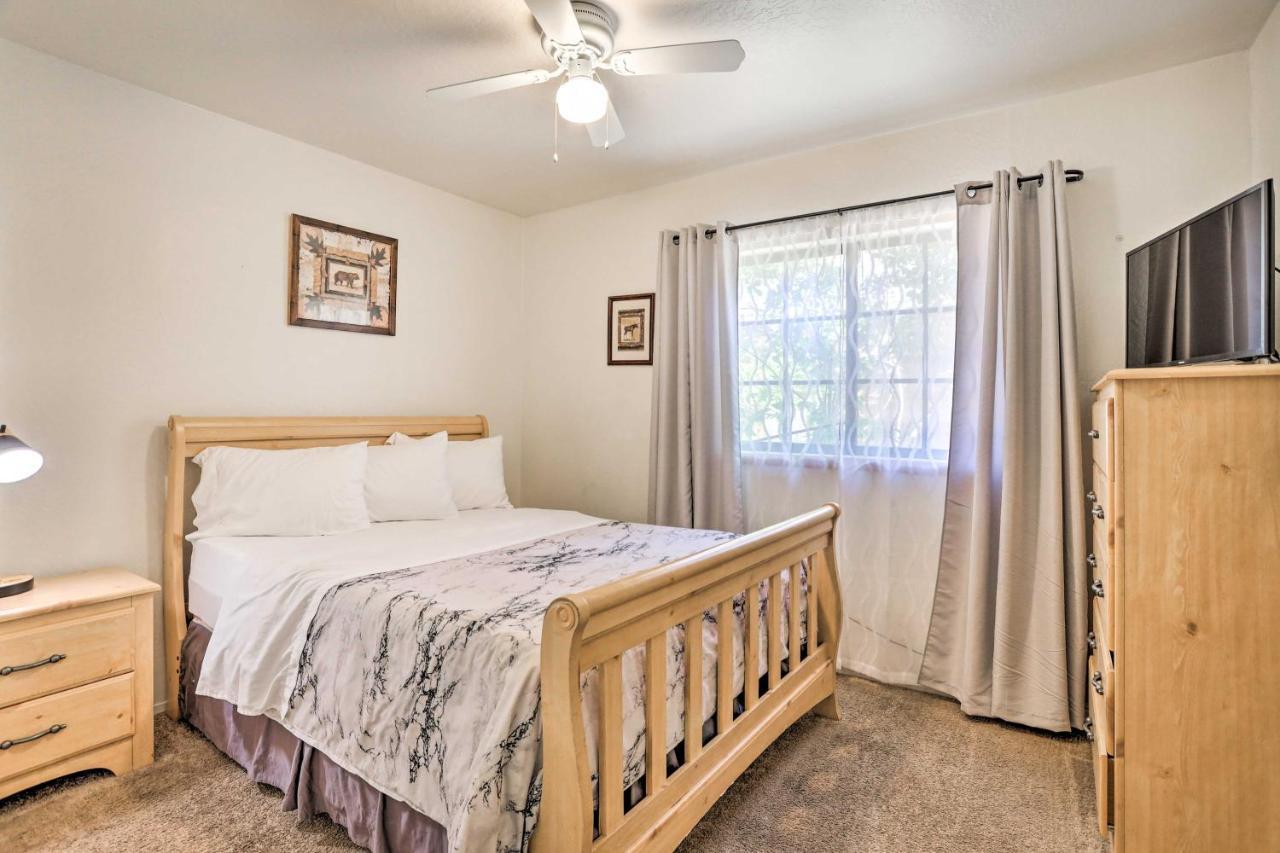Big Bear Cabin With Deck And Hot Tub, Near Resorts! Біг-Бер-Лейк Екстер'єр фото
