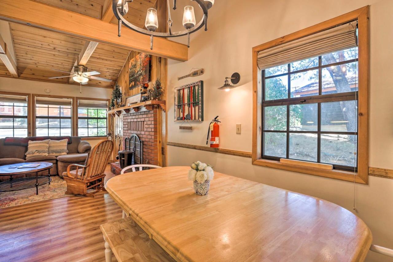 Big Bear Cabin With Deck And Hot Tub, Near Resorts! Біг-Бер-Лейк Екстер'єр фото