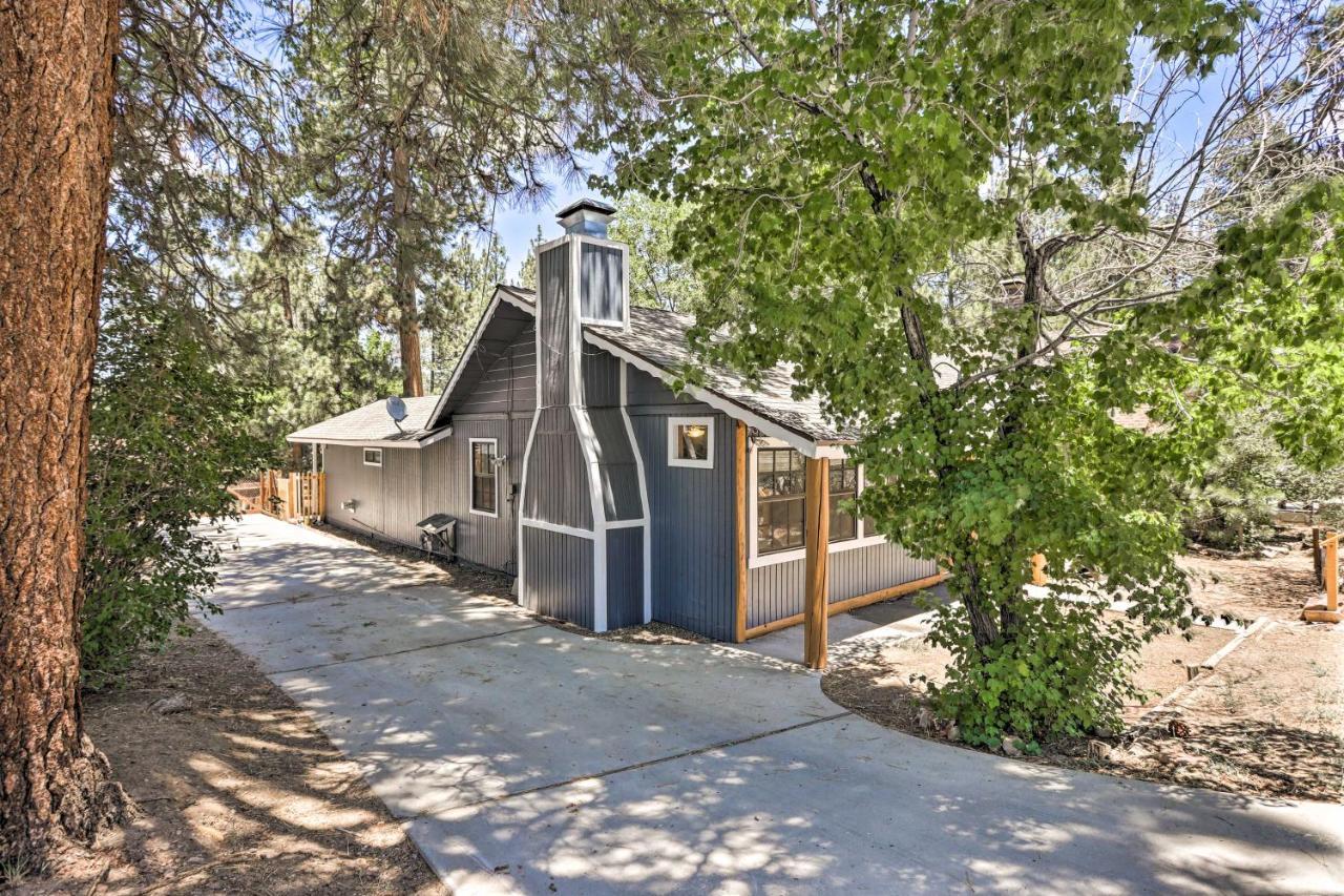Big Bear Cabin With Deck And Hot Tub, Near Resorts! Біг-Бер-Лейк Екстер'єр фото